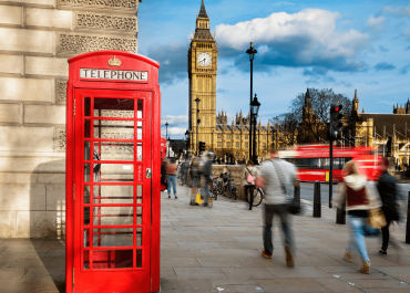 How to Call the UK from the US (Steps to Follow)