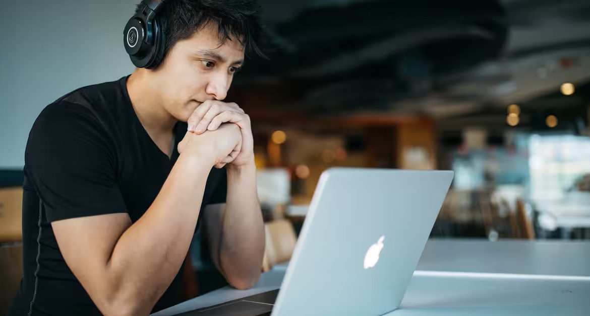 Unified communications explained visually through a remote team video call